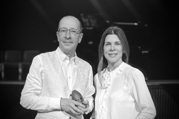 Forestilling: Ellen Hillingsø & Poul Høxbro - Nattergalen
